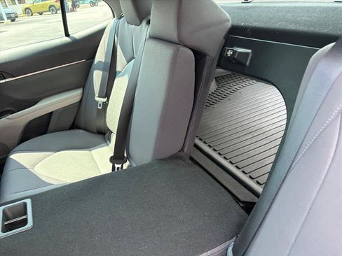 Used 2021 Toyota Camry LE w/ Audio Upgrade Package FWD image 8