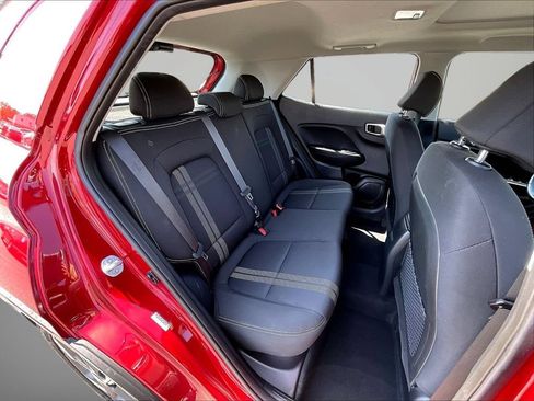 Certified 2023 Hyundai Venue SEL FWD image 25