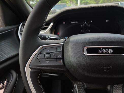 New 2026 Jeep Grand Cherokee L Laredo RWD image 21