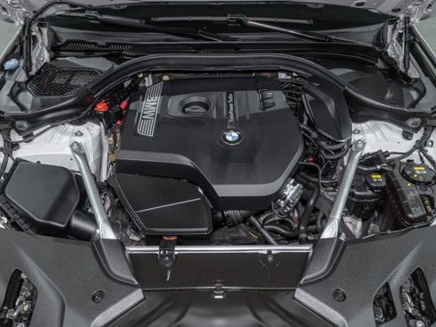 Used 2019 BMW 530i image 21