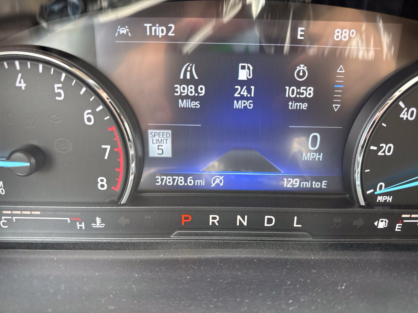 Used 2023 Ford Explorer Limited w/ Limited Technology Package RWD image 14