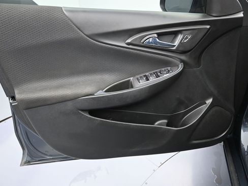 Used 2021 Chevrolet Malibu LT image 10