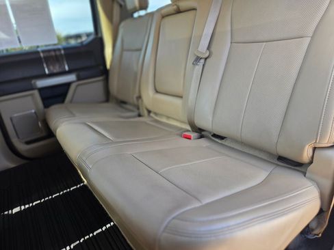 Used 2018 Ford F150 Lariat w/ Equipment Group 502A Luxury AWD/4WD image 13