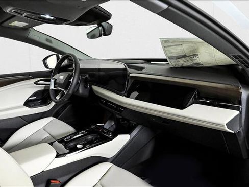 New 2025 Audi A6 e-tron Premium Plus image 9