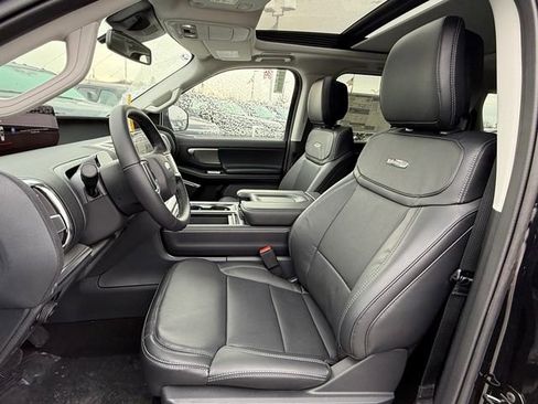 New 2026 Ford Expedition Platinum w/ Driver's Package image 9