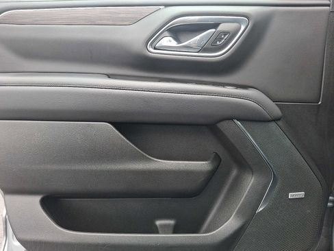 Used 2023 Chevrolet Tahoe LT w/ Luxury Package image 13