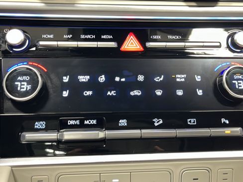 Used 2024 Hyundai Santa Fe Calligraphy AWD/4WD image 18