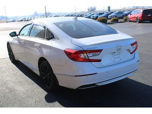 Used 2022 Honda Accord EX-L image 6