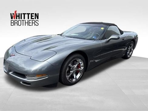 Used 2004 Chevrolet Corvette Convertible w/ Preferred Equipment Group RWD image 1