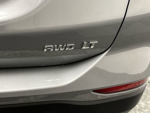 Used 2023 Chevrolet Equinox LT w/ Driver Convenience Package image 30