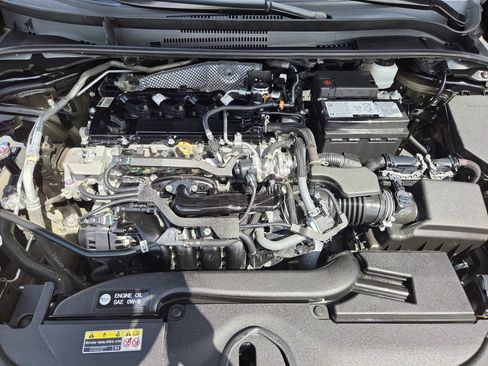 Used 2024 Toyota Corolla LE FWD image 28