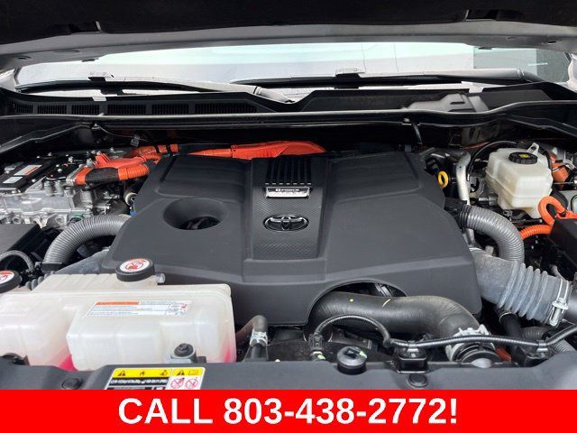 Used 2024 Toyota Tundra Limited AWD/4WD image 33