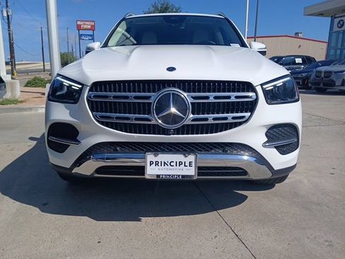 Used 2025 Mercedes-Benz GLE 350 4MATIC image 2