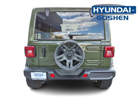 Used 2021 Jeep Wrangler Unlimited Sahara image 7