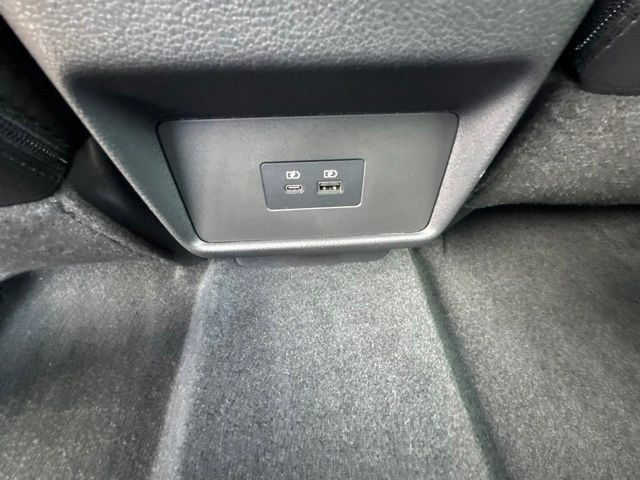 Used 2023 Nissan Rogue SV w/ SV Premium B Package AWD/4WD image 13