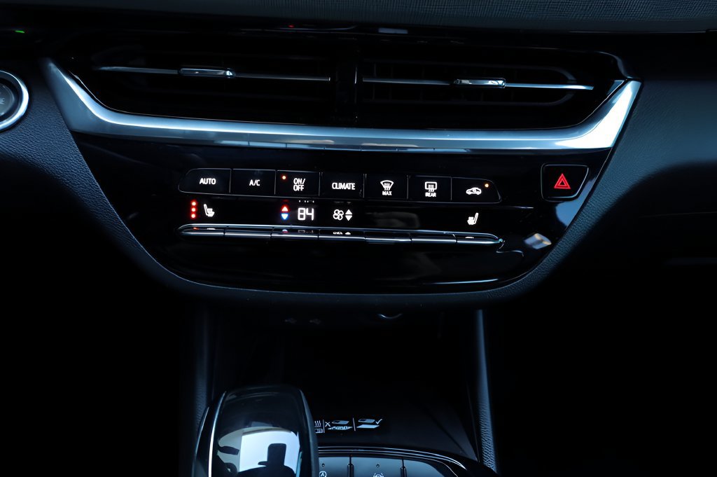 Used 2024 Buick Envista Avenir FWD image 37