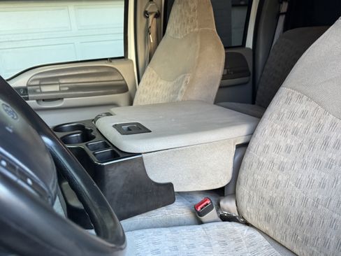 Used 1999 Ford F250 XLT image 22