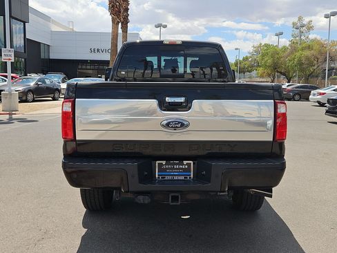 Used 2015 Ford F350 Platinum w/ FX4 Off-Road Package AWD/4WD image 4