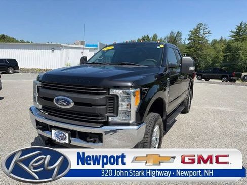 Used 2017 Ford F250 XL w/ Power Equipment Group AWD/4WD image 1