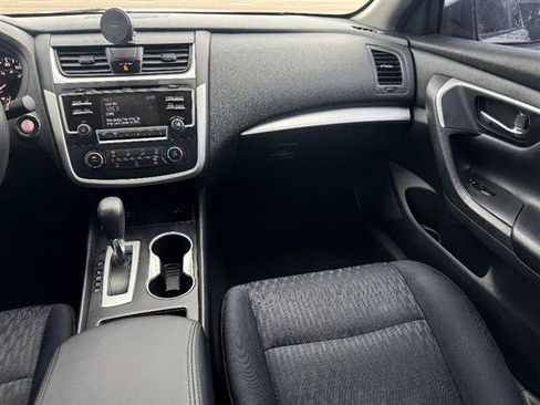 Used 2017 Nissan Altima 2.5 S w/ Power Driver Seat Package FWD image 10