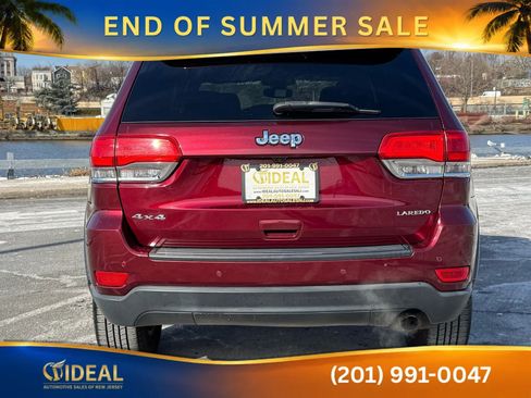 Used 2017 Jeep Grand Cherokee Laredo w/ Quick Order Package 23E AWD/4WD image 5