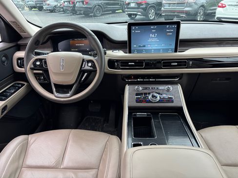 Used 2024 Lincoln Aviator Reserve w/ Equipment Group 201A AWD/4WD image 28