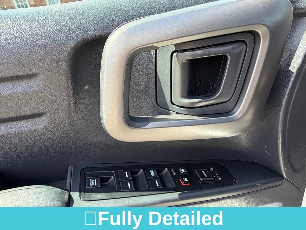 Used 2014 Honda Ridgeline SE image 28