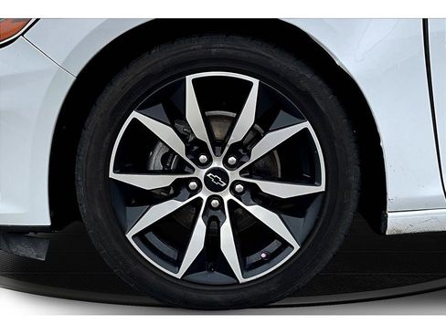 Used 2023 Chevrolet Malibu RS w/ LPO, Floor Liner Package image 10