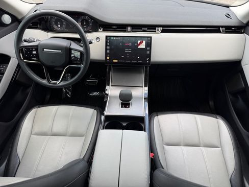 Used 2024 Land Rover Range Rover Evoque Dynamic SE AWD/4WD image 39