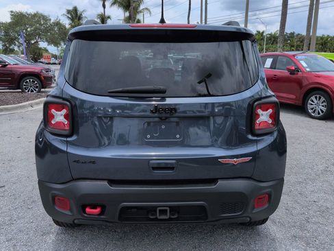 Used 2023 Jeep Renegade Trailhawk w/ Trailer Tow Group AWD/4WD image 6