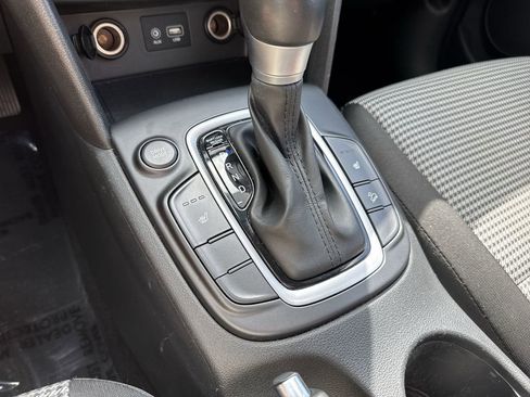 Used 2018 Hyundai Kona SEL FWD image 51