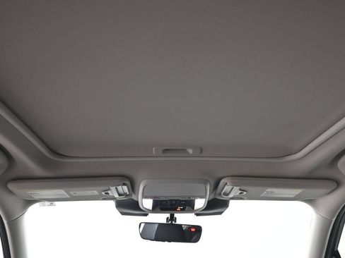 Used 2023 Subaru Forester Premium AWD/4WD image 24