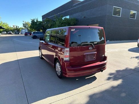 Used 2006 Scion xB FWD image 3