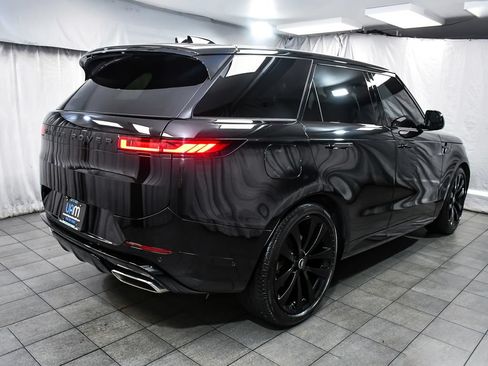 Used 2025 Land Rover Range Rover Sport Dynamic SE AWD/4WD image 6