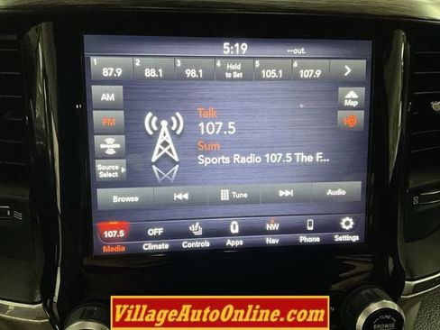 Used 2019 RAM 1500 Laramie image 25