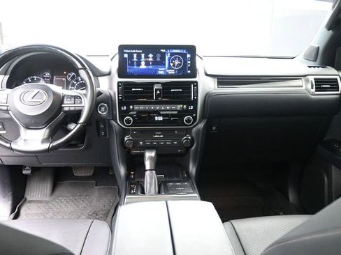 Used 2023 Lexus GX 460 Premium w/ Premium Package AWD/4WD image 9