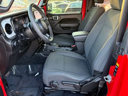 Certified 2024 Jeep Wrangler Sport S image 12