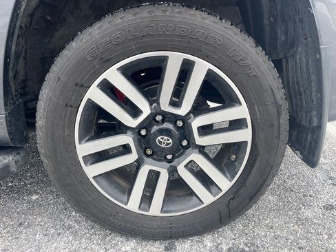 Used 2016 Toyota 4Runner Limited image 23