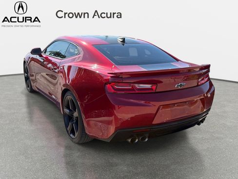 Used 2018 Chevrolet Camaro LT RWD image 6
