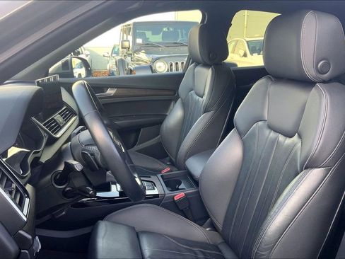 Certified 2023 Audi Q5 2.0T Premium w/ Convenience Package image 8