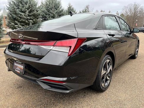 Used 2023 Hyundai Elantra SEL w/ Convenience Package image 34