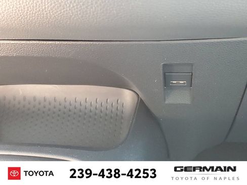 Certified 2022 Toyota Corolla SE FWD image 32