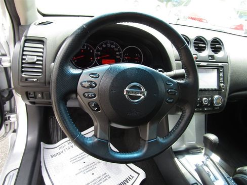 Used 2012 Nissan Altima 3.5 SR w/ Technology Pkg FWD image 21