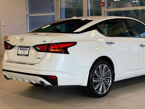 Used 2023 Nissan Altima 2.5 SL AWD/4WD image 11
