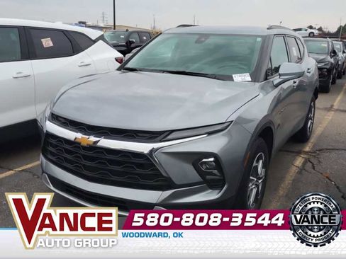 Used 2024 Chevrolet Blazer LT w/ Convenience Package FWD image 1