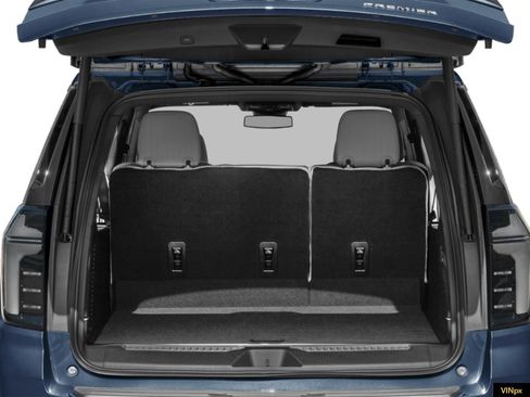 New 2025 Chevrolet Suburban Premier image 9