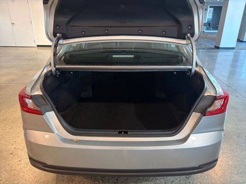 Used 2025 Toyota Camry LE image 30