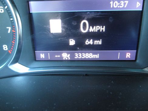 Certified 2023 Chevrolet Traverse RS w/ LPO, Floor Liner Package image 27