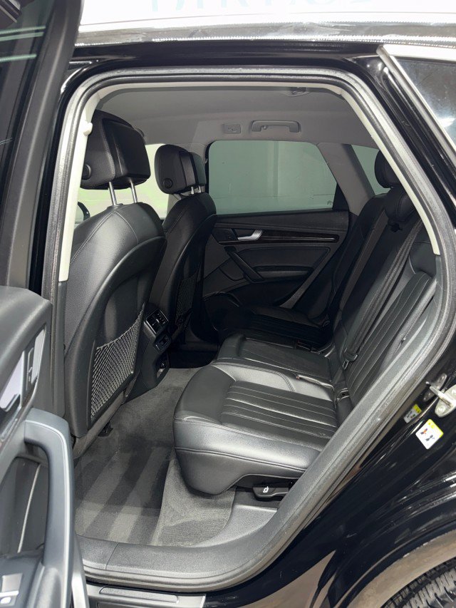 Used 2019 Audi Q5 2.0T Premium AWD/4WD image 33