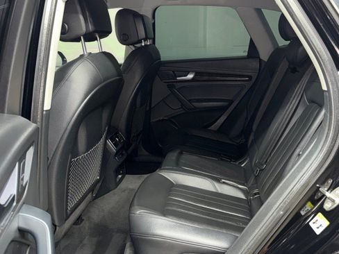 Used 2019 Audi Q5 2.0T Premium AWD/4WD image 33